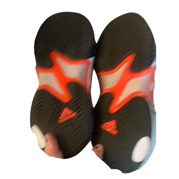 Men’s Adidas Barricade White Black Solar Red Athletic Shoes Size 9